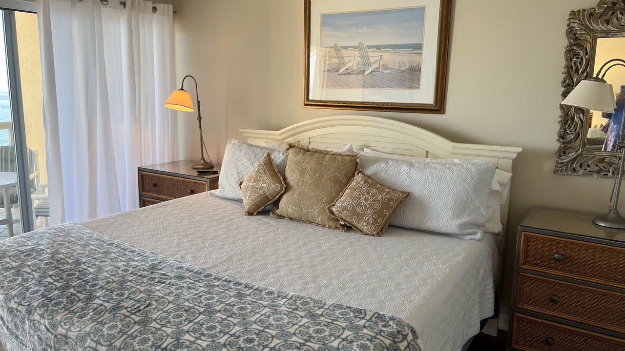 Photo of Bedroom in Pensacola Beach