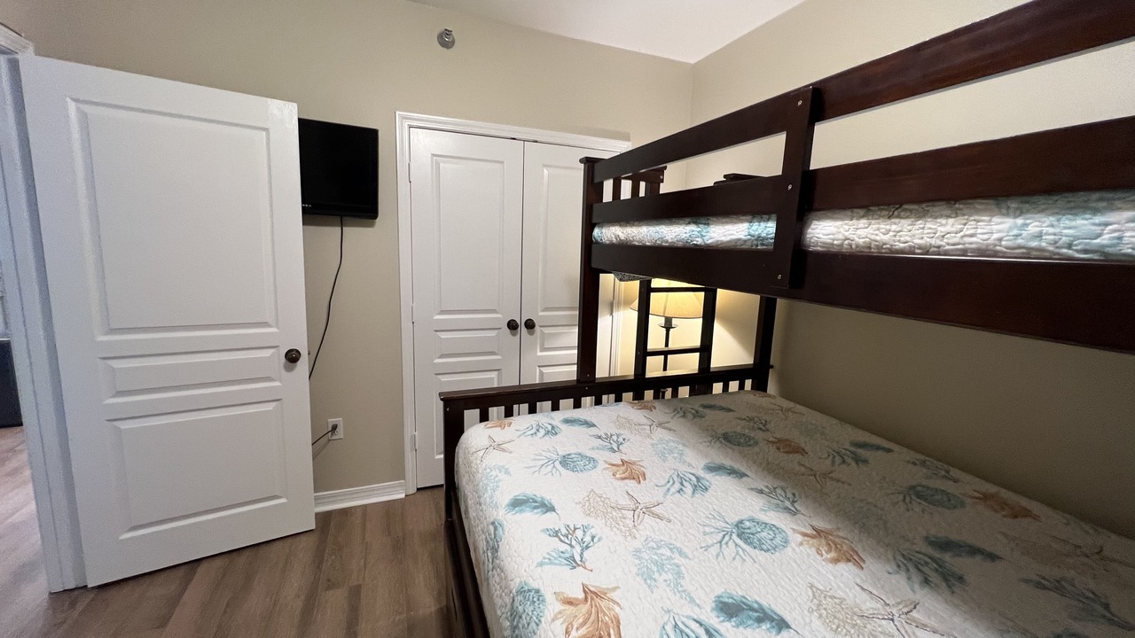 Photo of Bedroom in Pensacola Beach