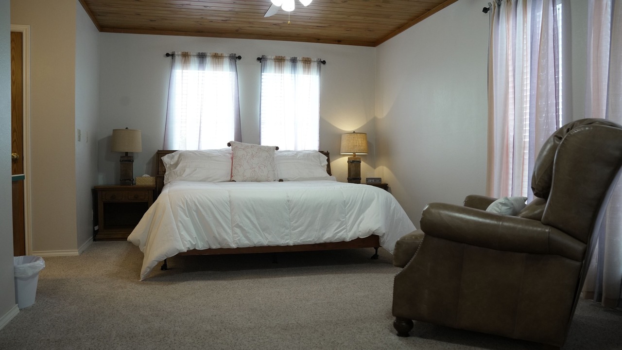 Photo of Bedroom in Marathon