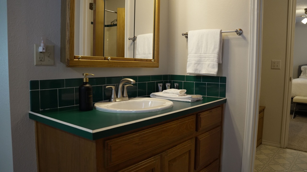 Photo of Bathroom in Marathon