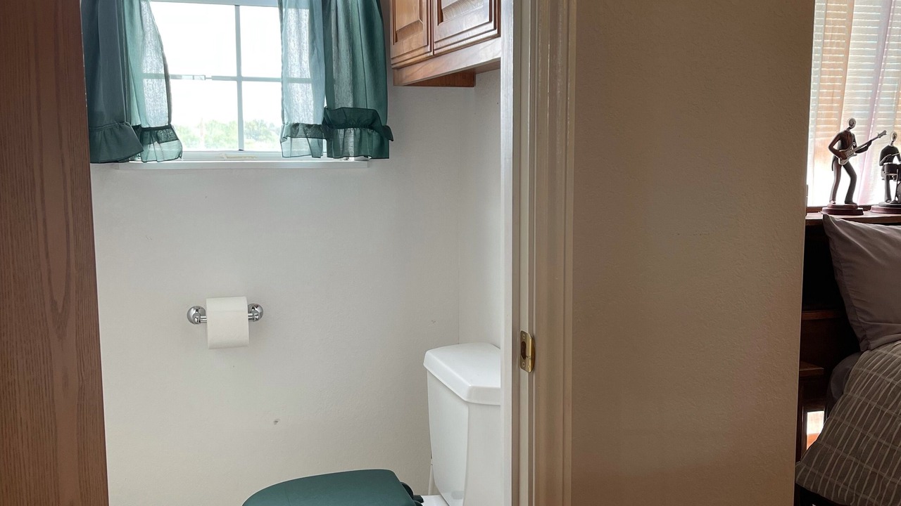 Photo of Bathroom in Marathon