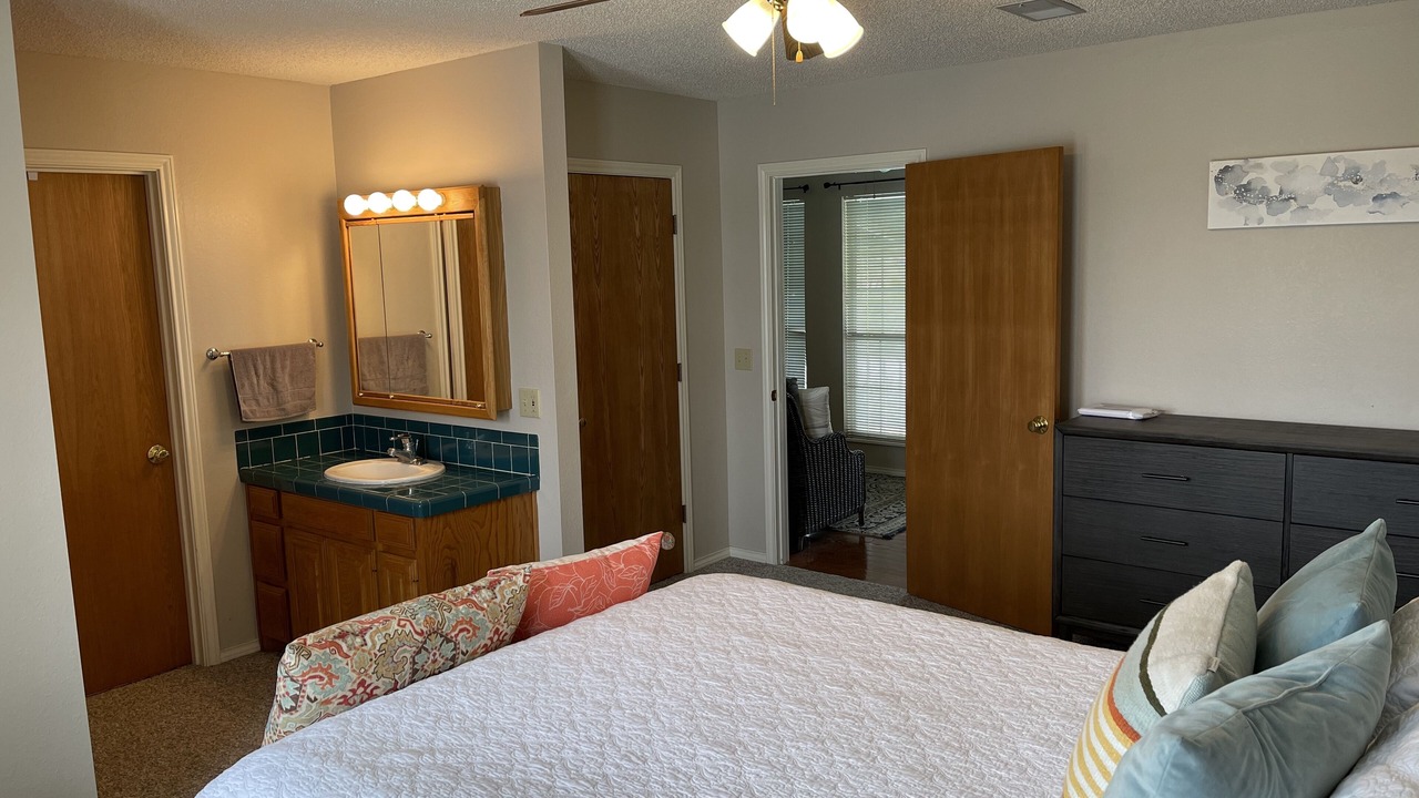 Photo of Bedroom in Marathon