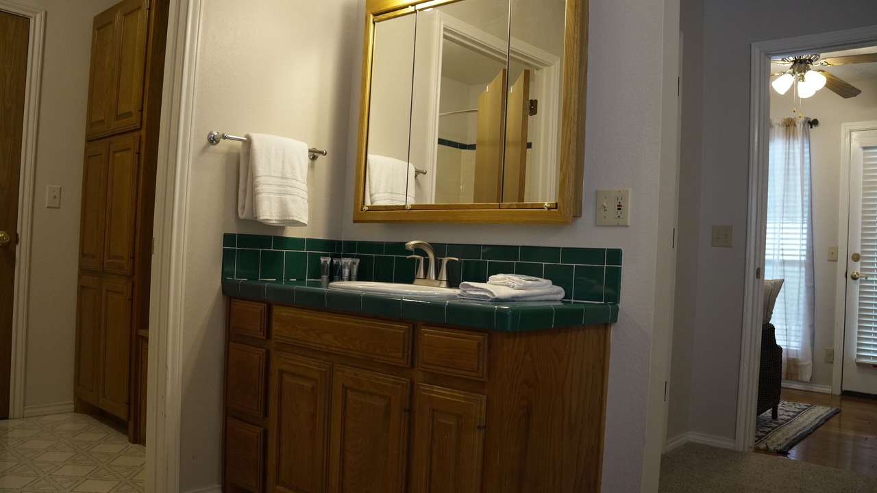 Photo of Bathroom in Marathon