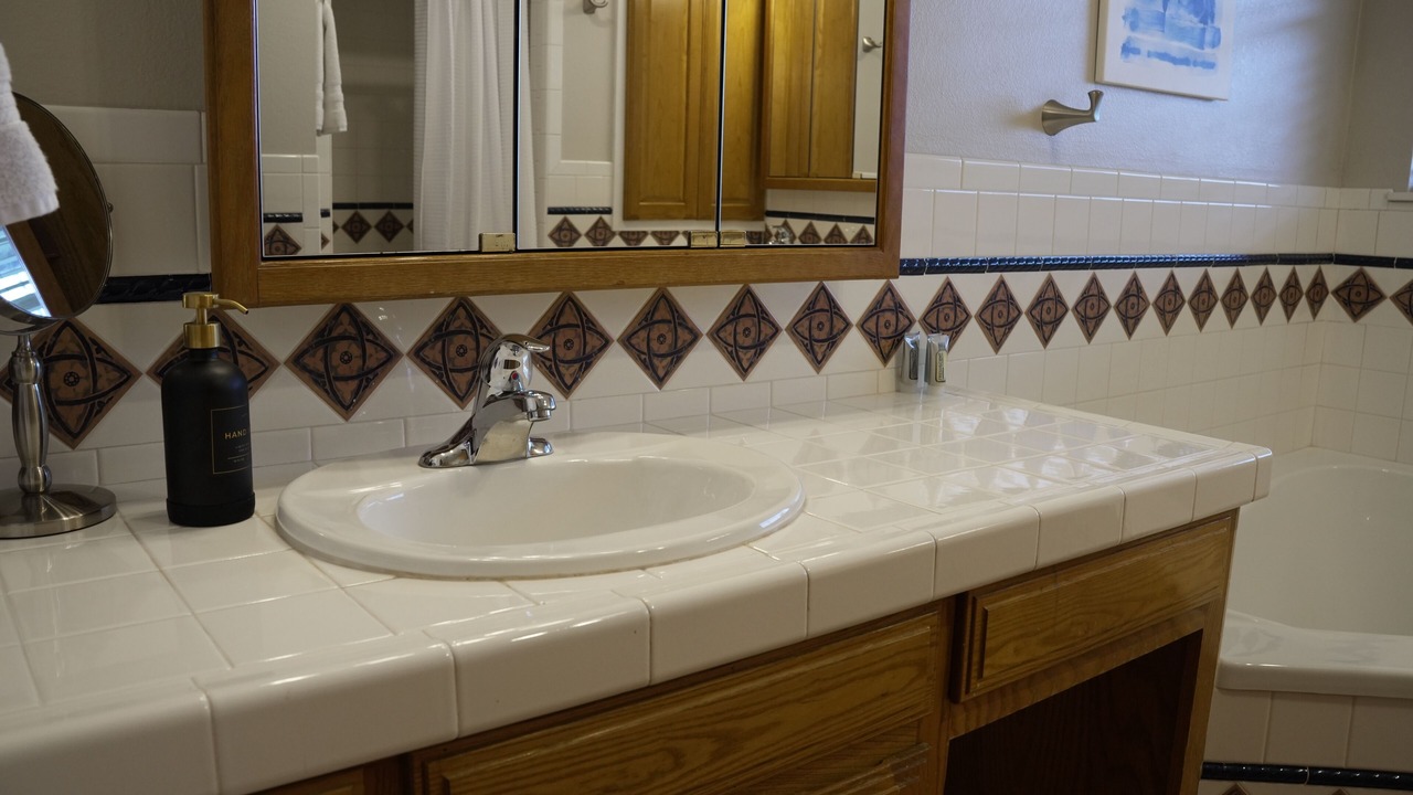 Photo of Bathroom in Marathon