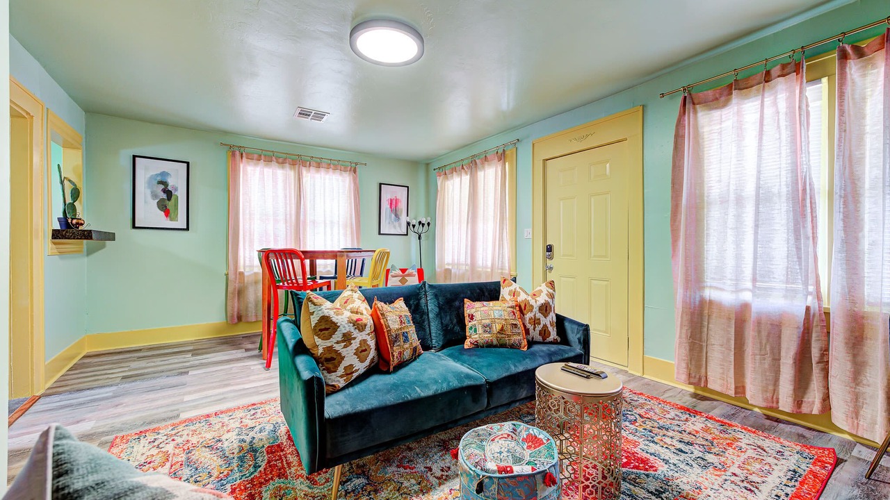 Photo of Livingroom in Central Oklahoma City
