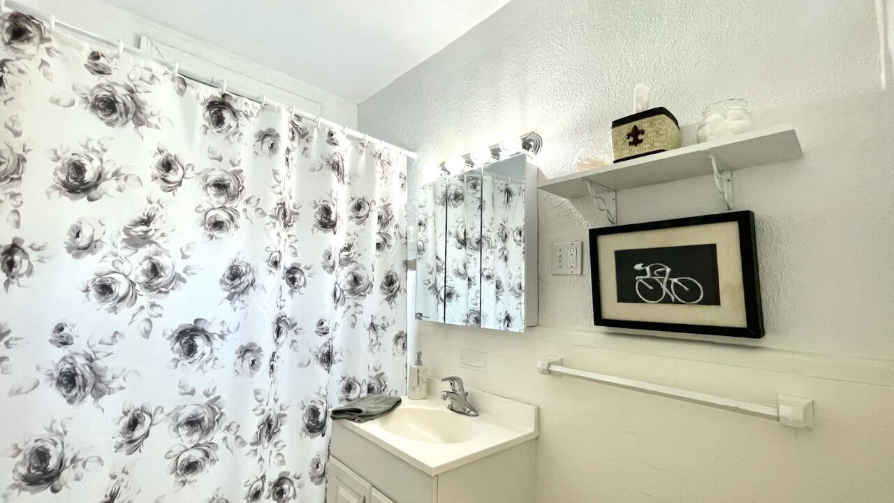 Photo of Bathroom in St. Louis
