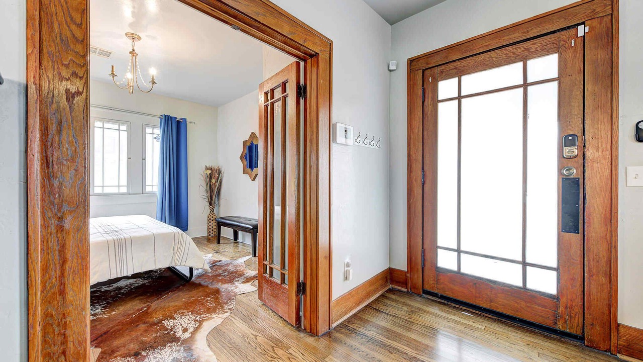 Photo of Bedroom in Asian District