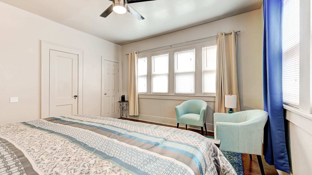 Photo of Bedroom in Asian District