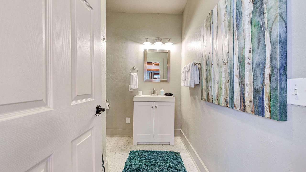 Photo of Bathroom in Asian District