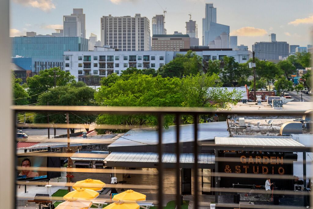 Photo of Outdoor in East Cesar Chavez