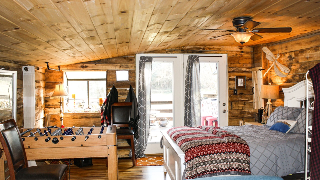 Photo of Bedroom in Flintstone