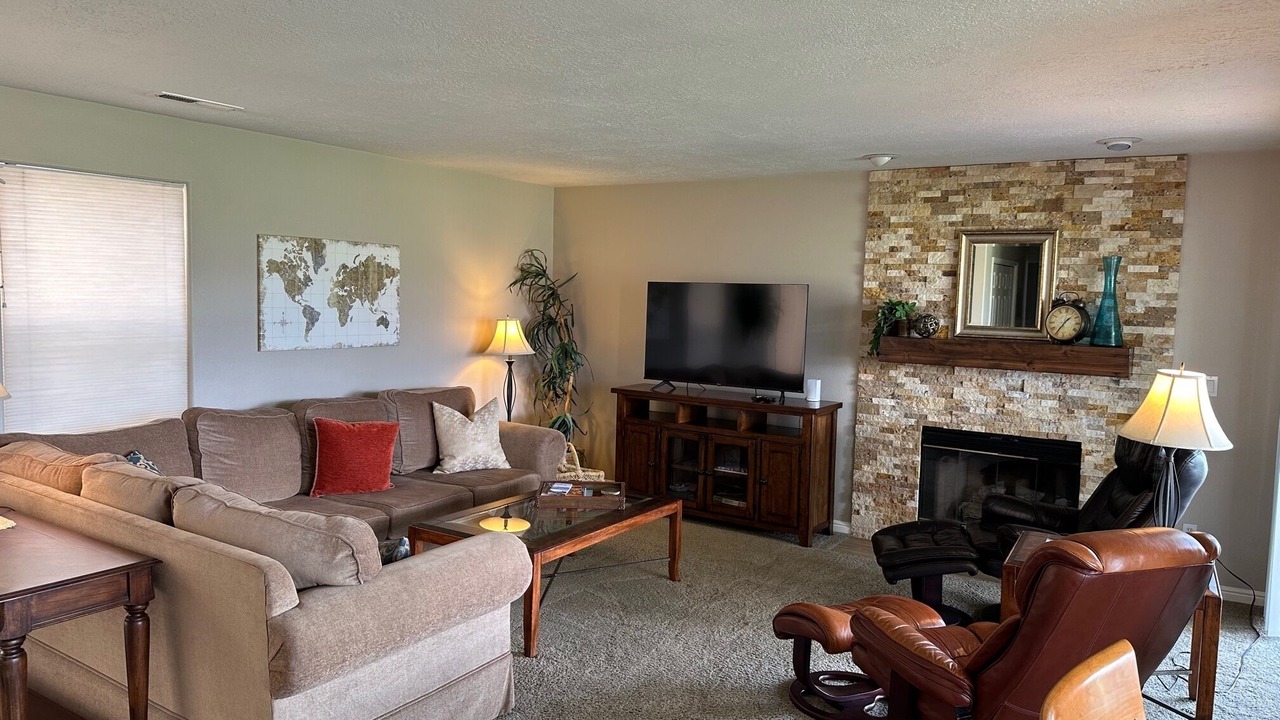 Photo of Livingroom in St. George