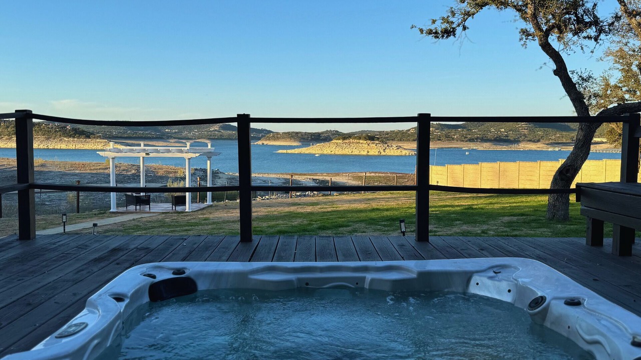 Photo of Outdoor in Hudson Bend
