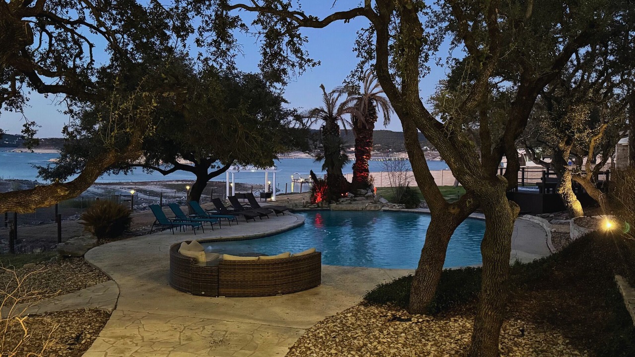 Photo of Outdoor in Hudson Bend