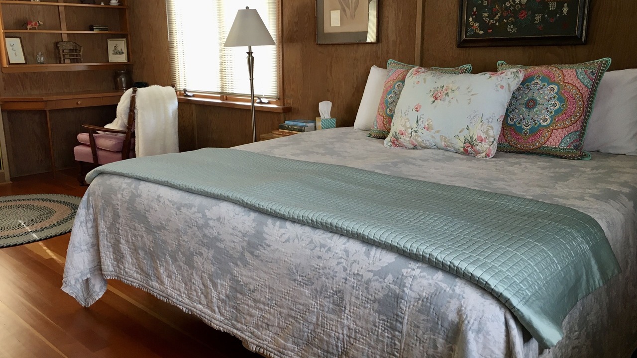 Photo of Bedroom in Cazenovia