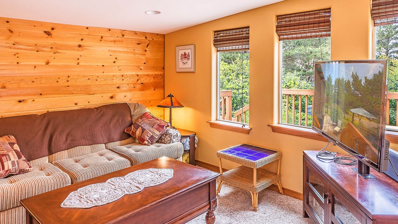 Photo of Livingroom in Grayland