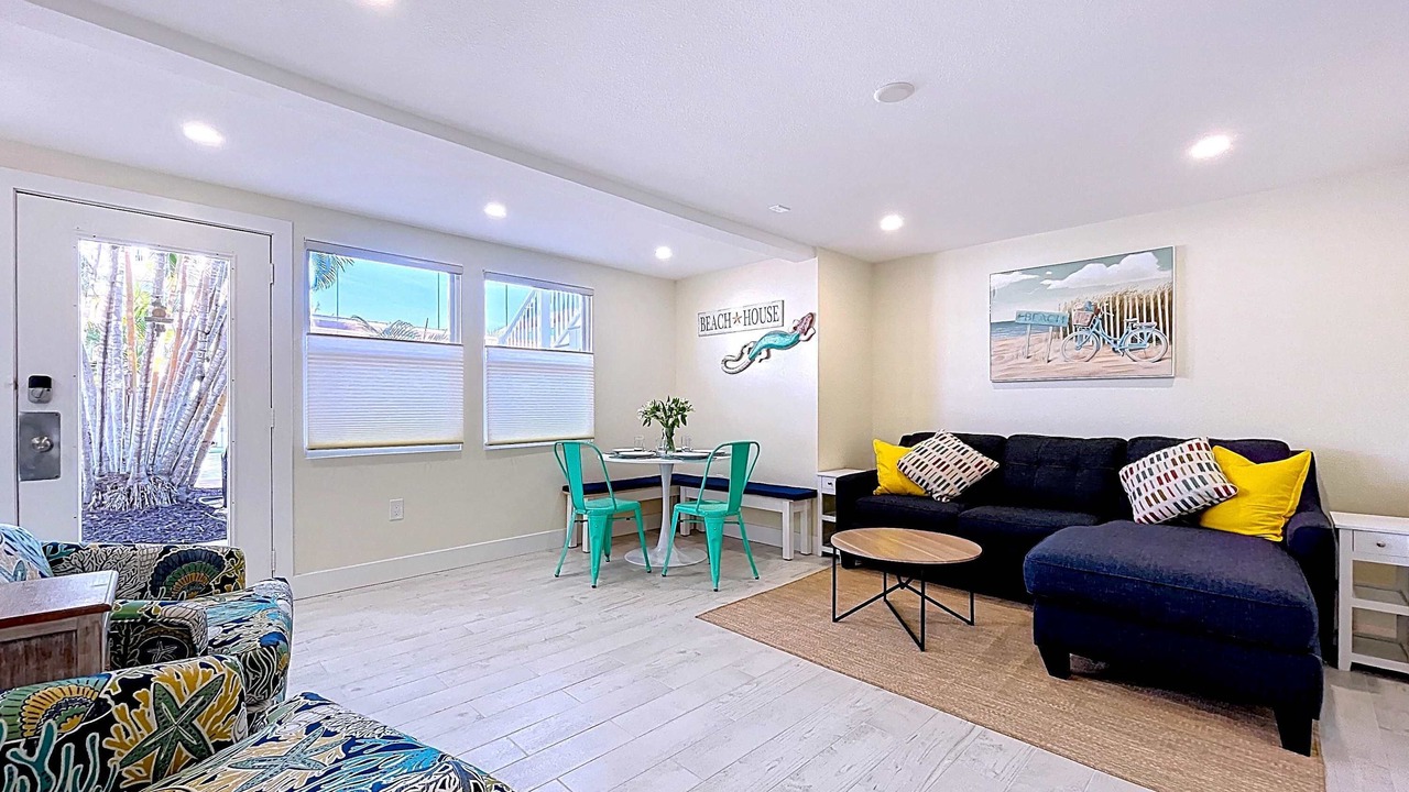 Photo of Livingroom in Bradenton Beach