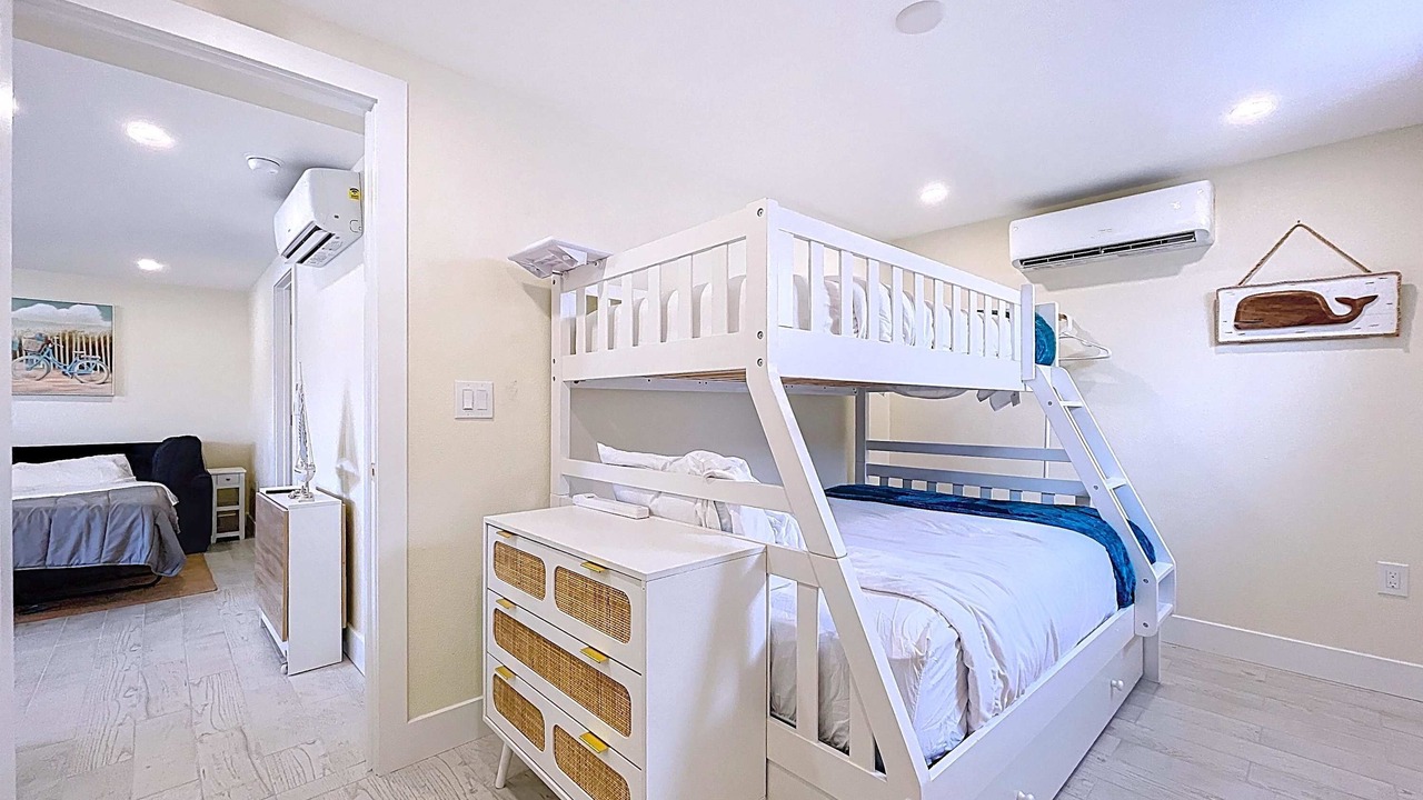 Photo of Bedroom in Bradenton Beach