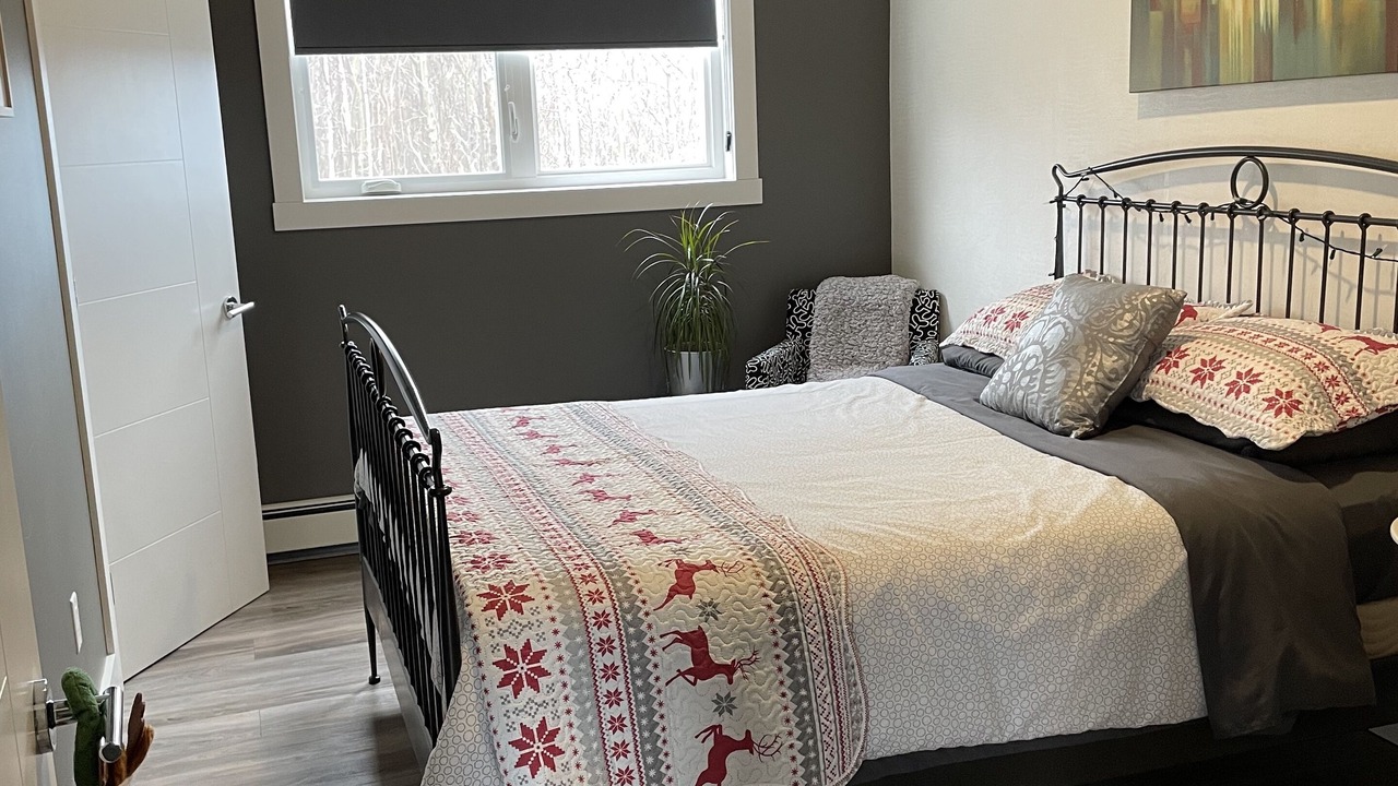 Photo of Bedroom in Malignant Cove