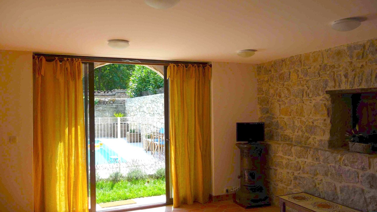 Photo of Livingroom in Saint Alban Auriolles