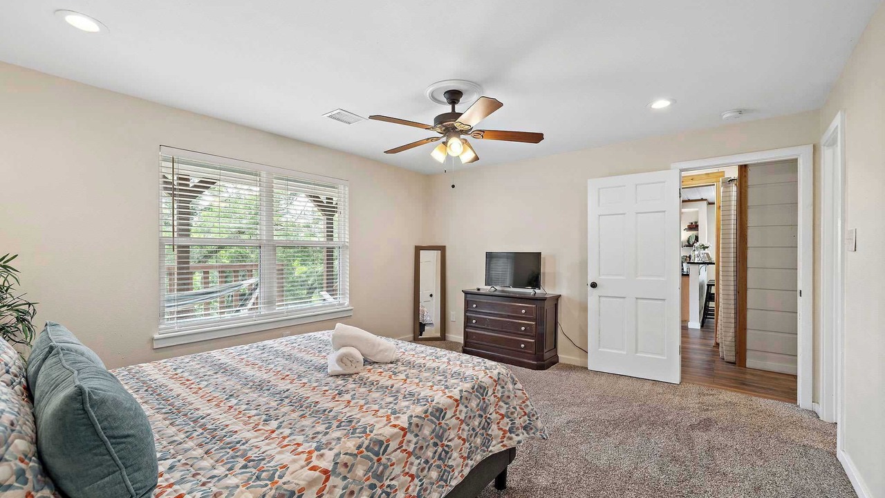 Photo of Bedroom in Baytown
