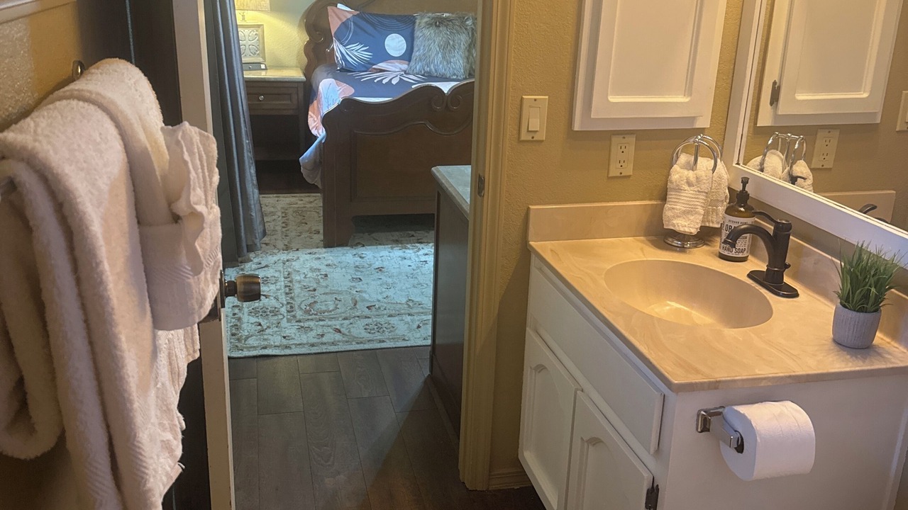 Photo of Bathroom in Cottonwood