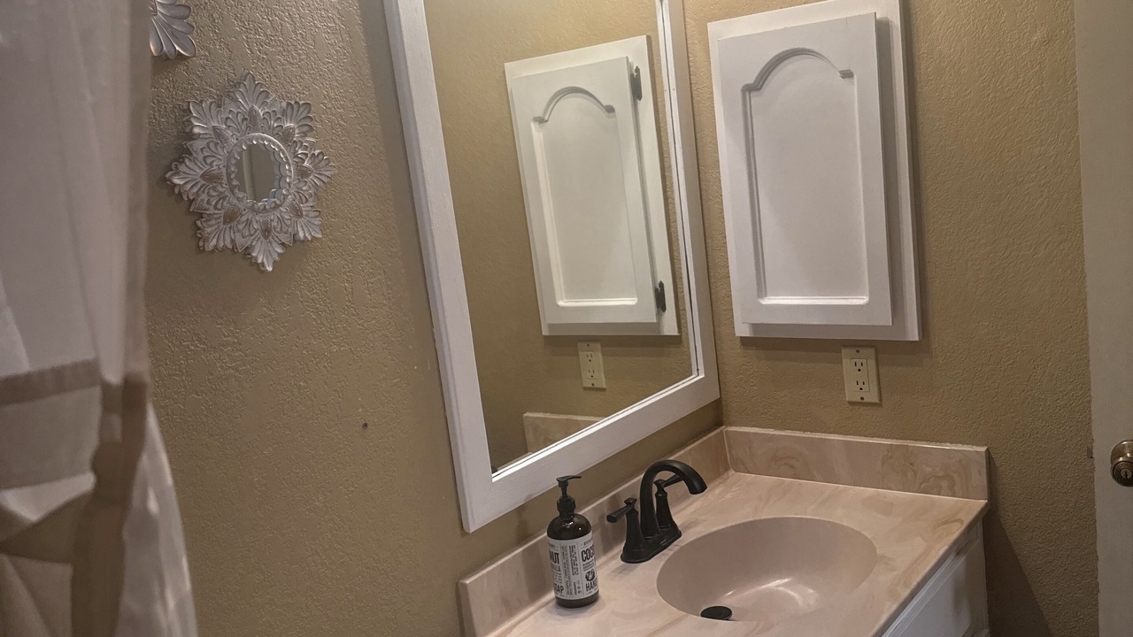 Photo of Bathroom in Cottonwood