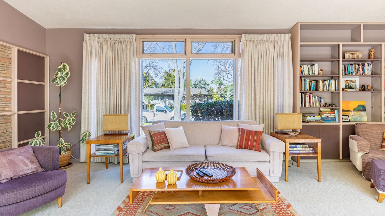 Photo of Bedroom in Bixby Knolls