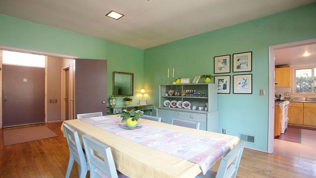 Photo of Bedroom in Bixby Knolls