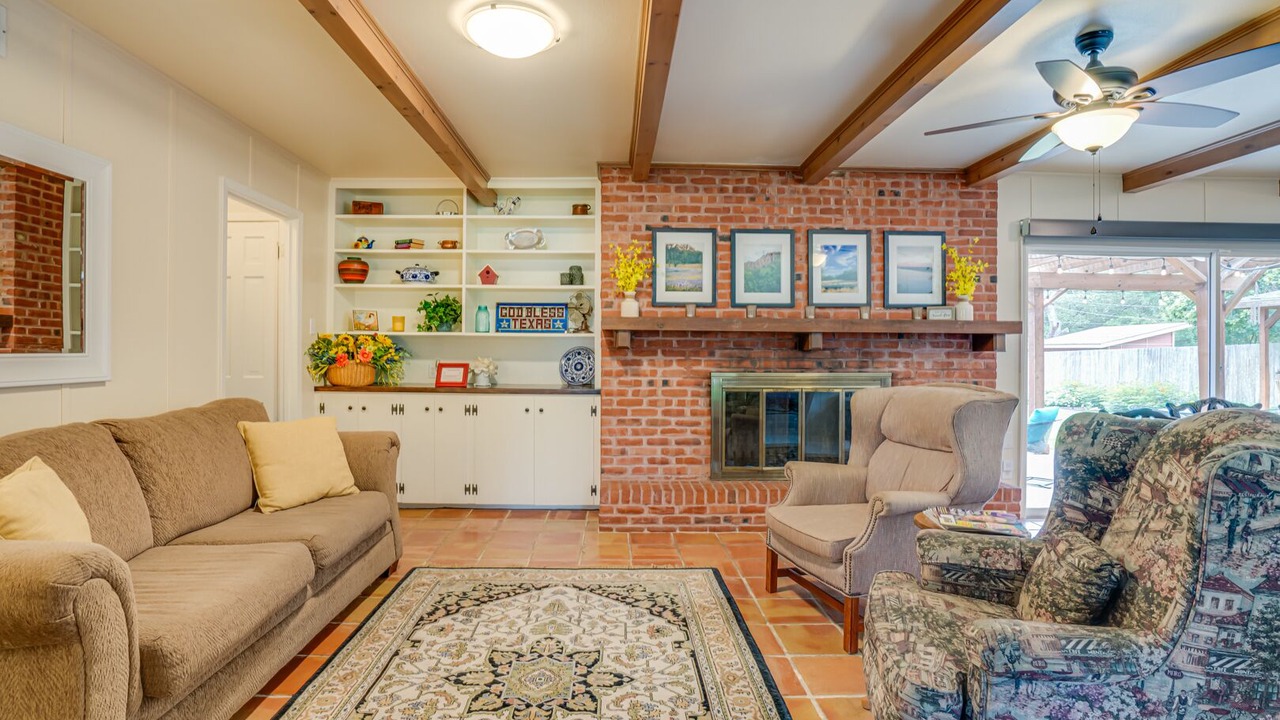 Photo of Livingroom in North San Antonio - SAT