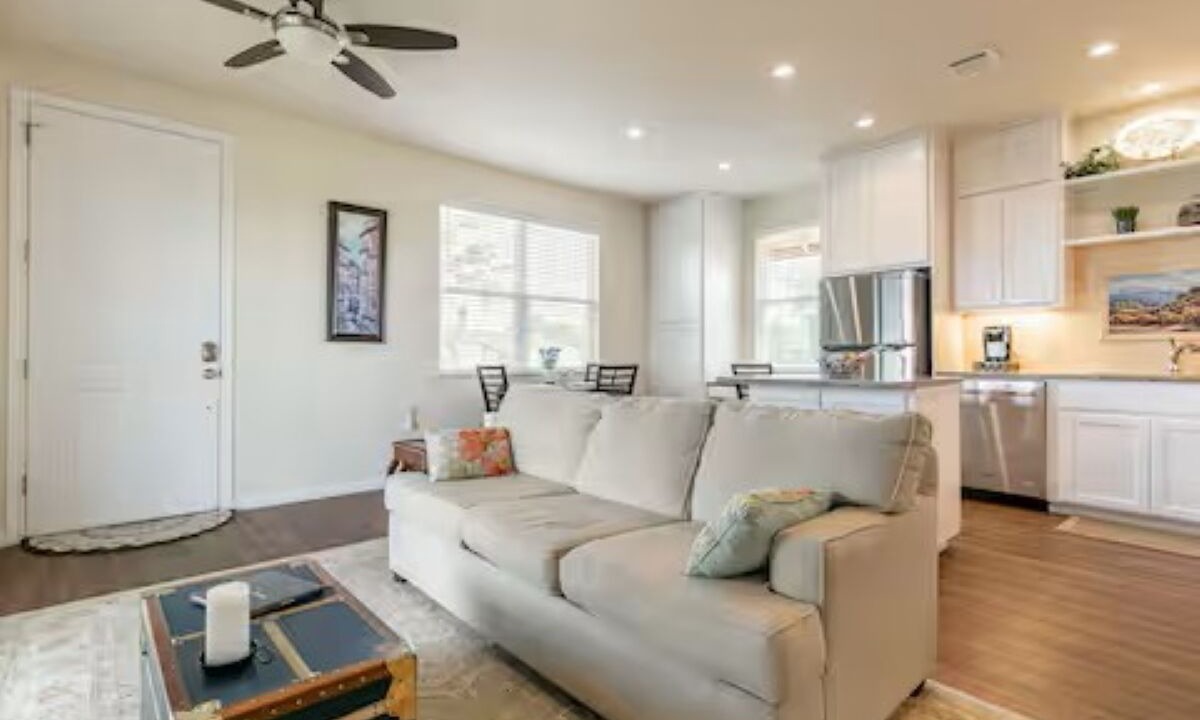 Photo of Livingroom in Dripping Springs