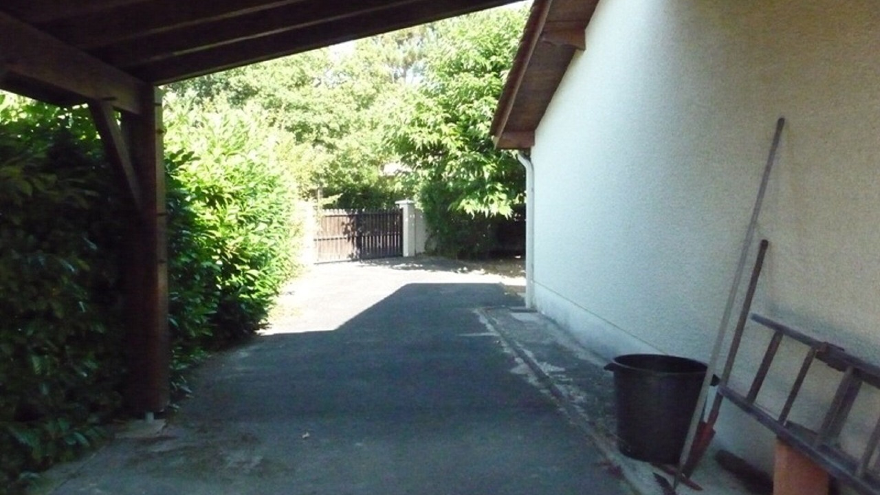 Photo of Outdoor in Lanton