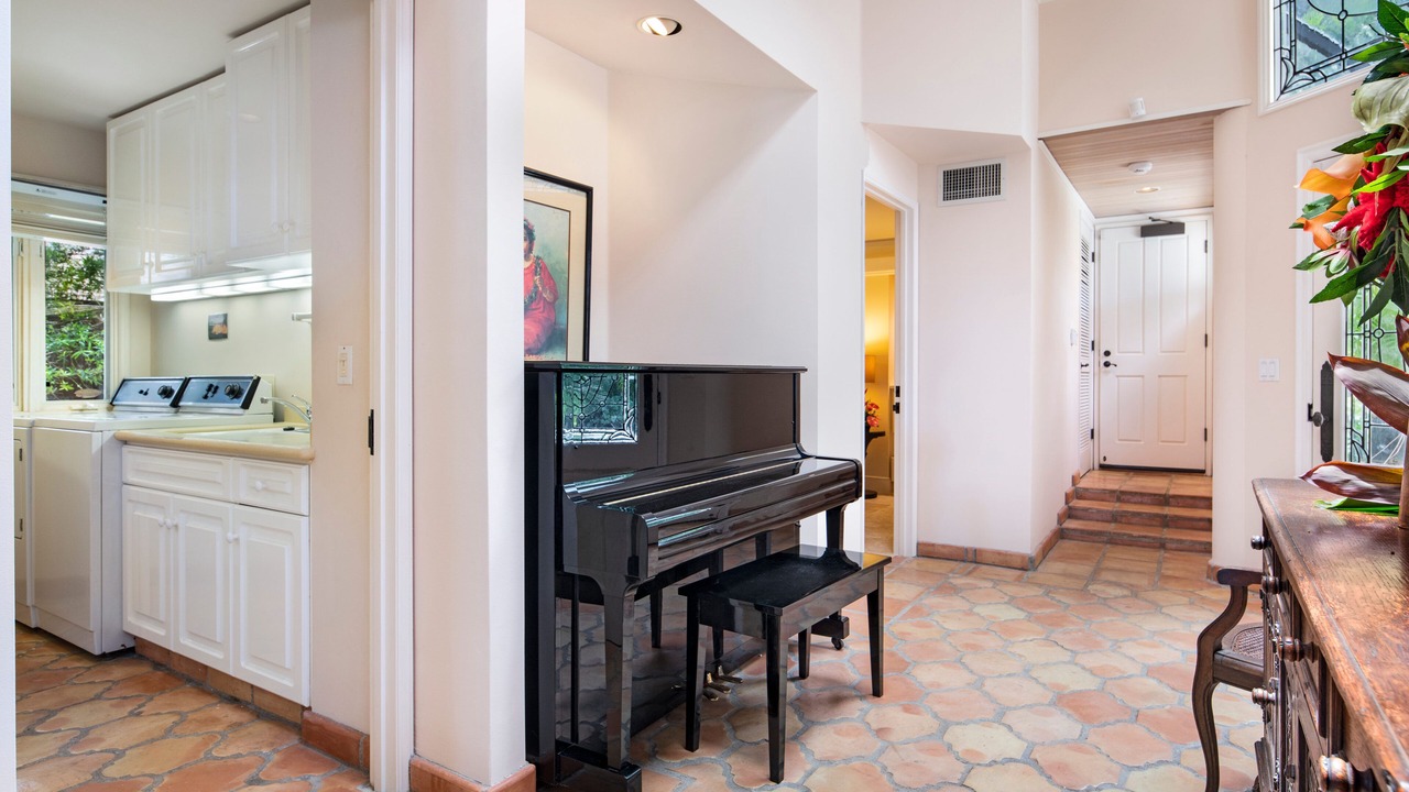 Photo of Bedroom in Waimanalo Beach