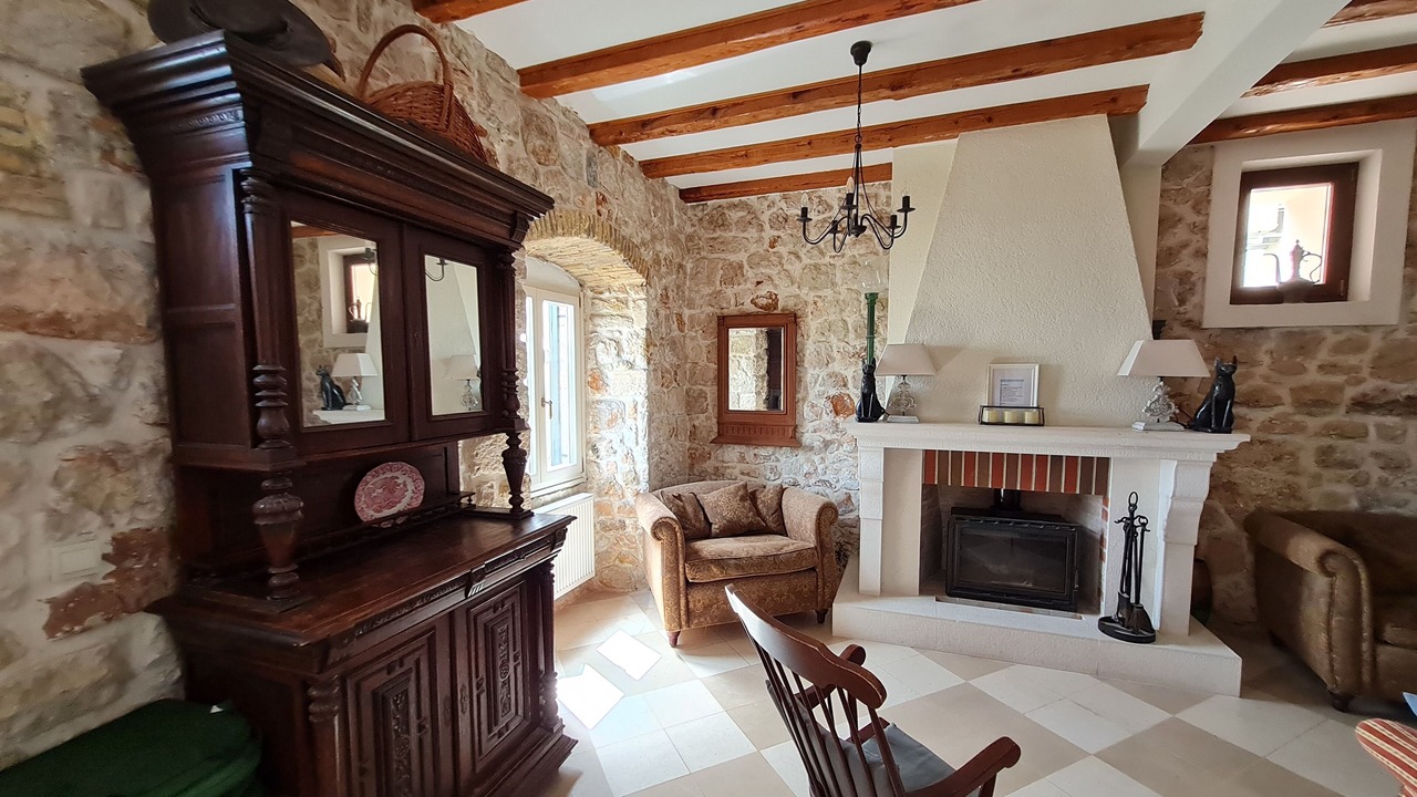 Photo of Livingroom in Pile