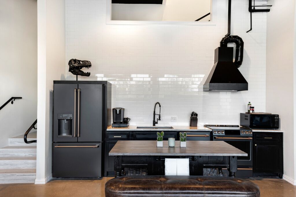 Photo of Kitchen in East Cesar Chavez