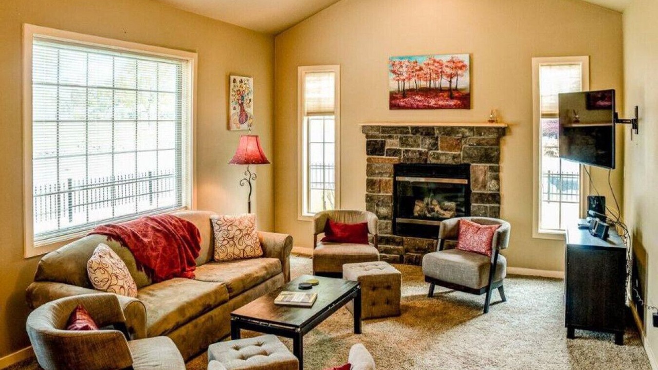 Photo of Livingroom in Walla Walla East