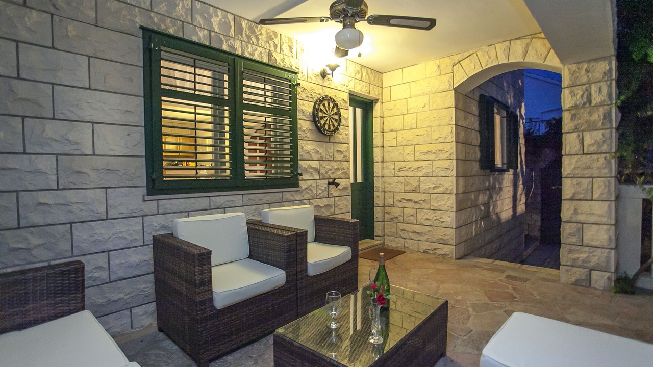 Photo of Patio Balcony in Potirna