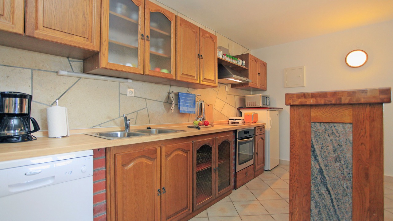 Photo of Kitchen in Potirna