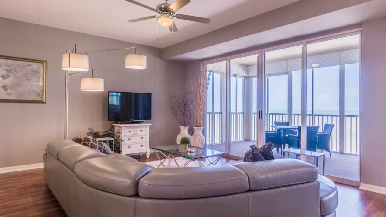 Photo of Bedroom in Vanderbilt Beach