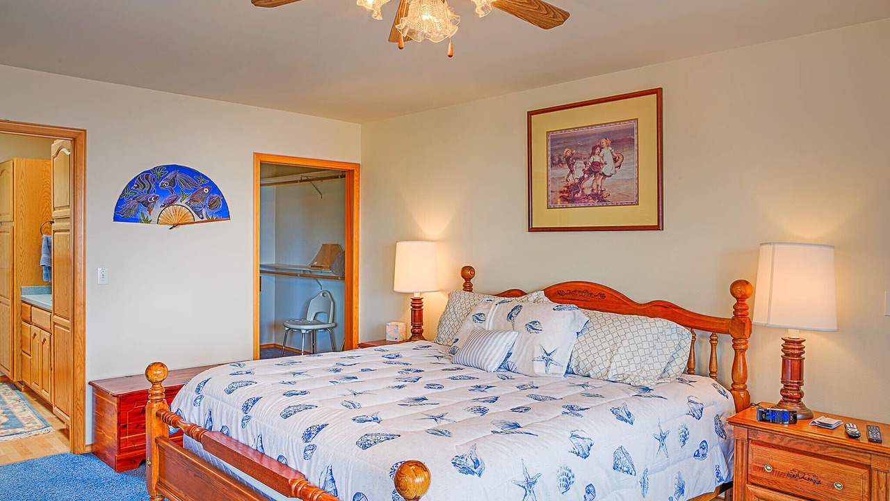 Photo of Bedroom in Moclips