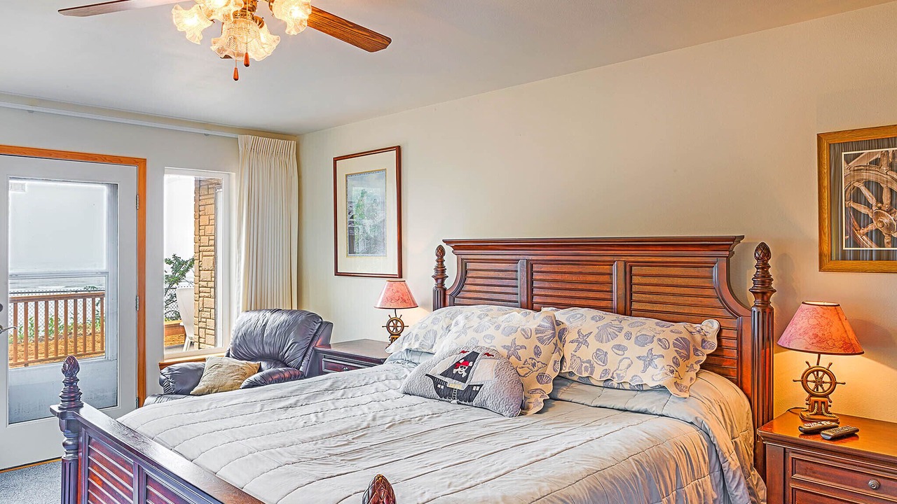 Photo of Bedroom in Moclips