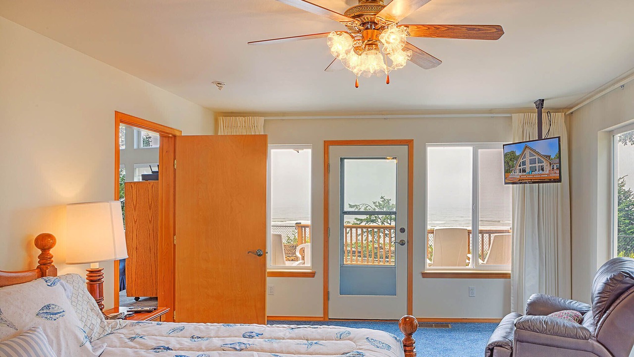 Photo of Bedroom in Moclips