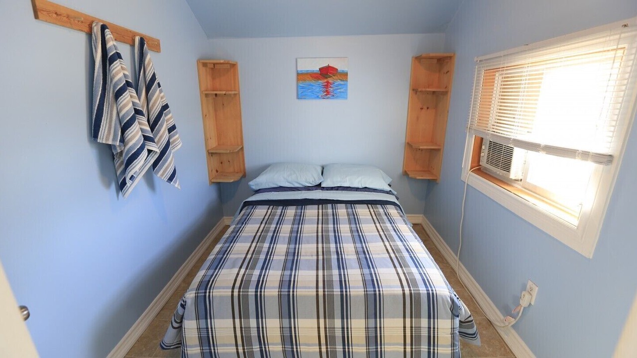 Photo of Bedroom in Wasaga Beach