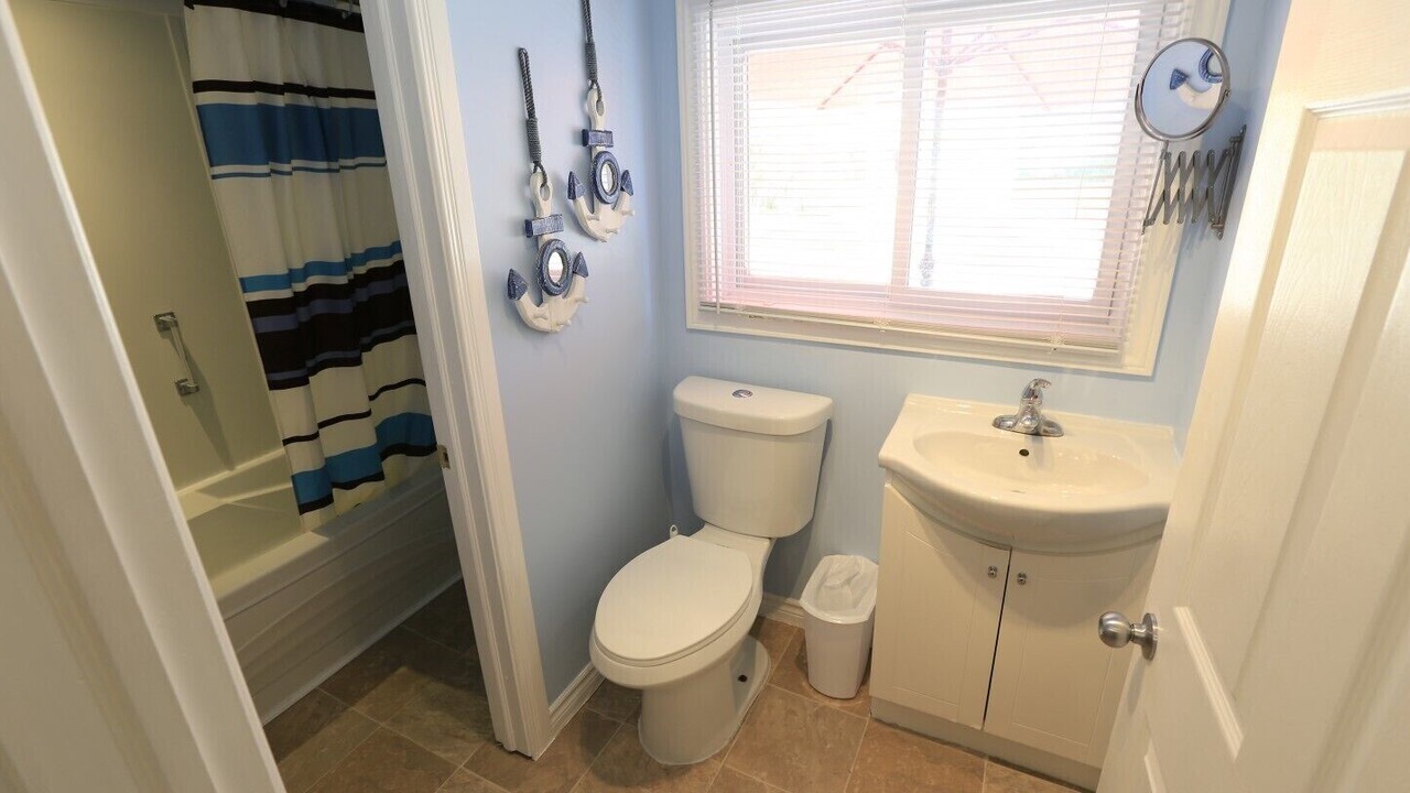 Photo of Bathroom in Wasaga Beach