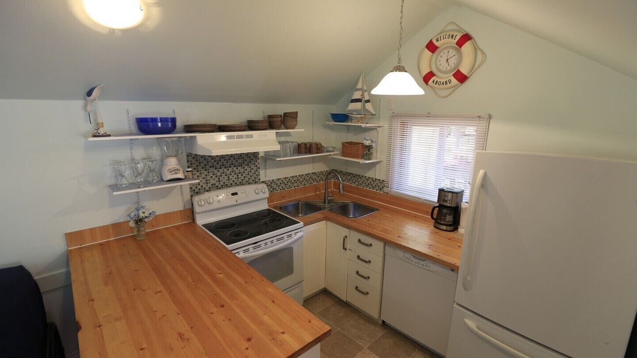 Photo of Kitchen in Wasaga Beach