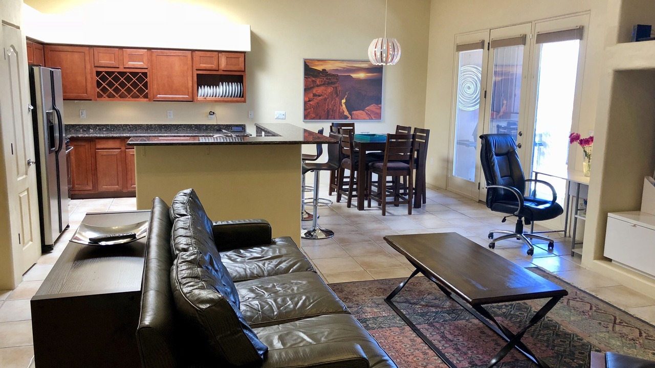 Photo of Livingroom in Starr Pass