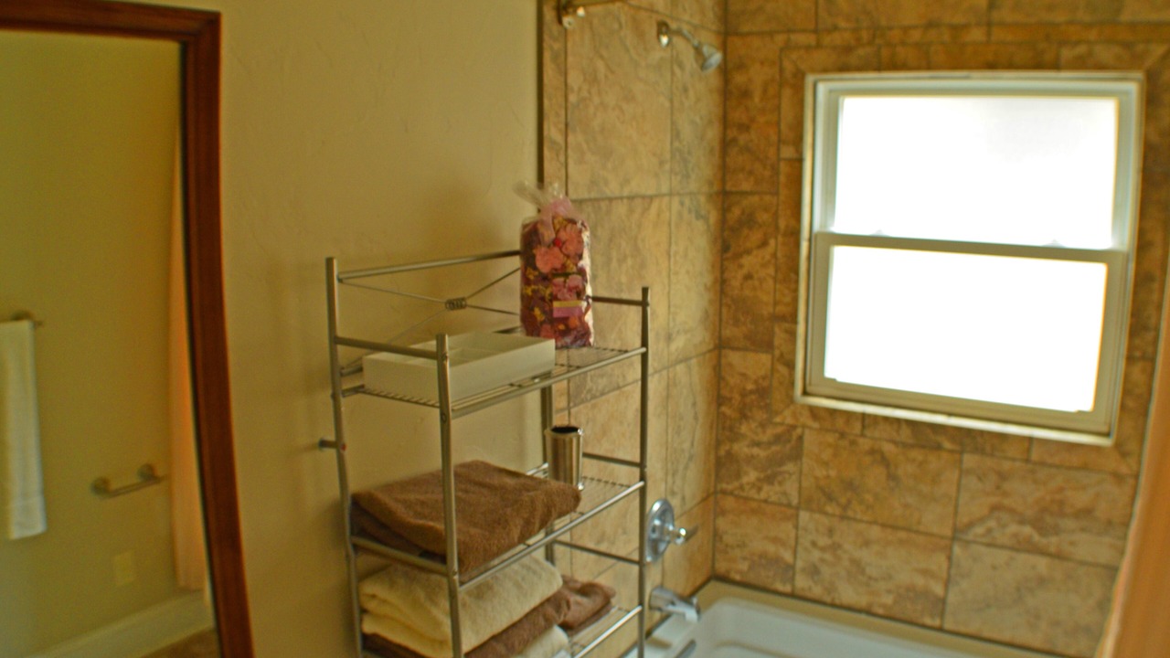 Photo of Bathroom in Manitou Springs Historic District