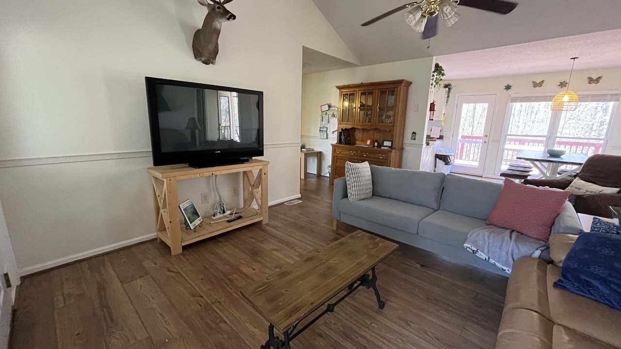 Photo of Livingroom in Salem