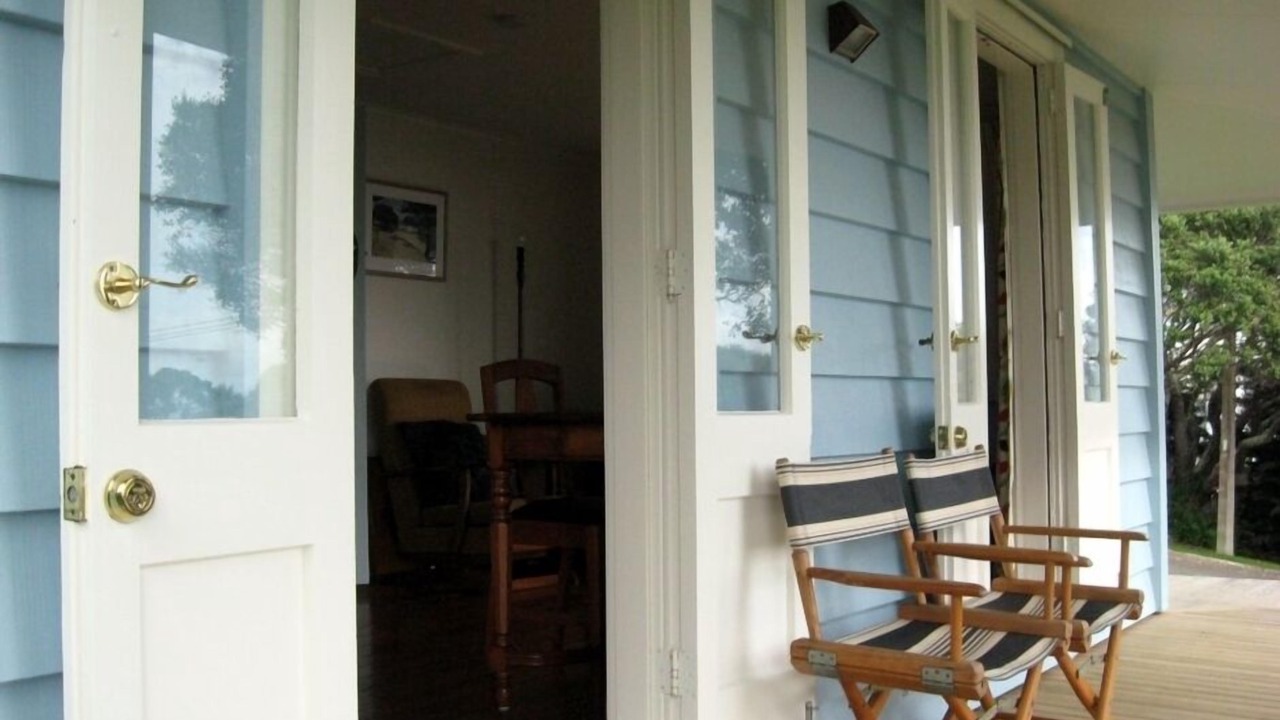 Photo of Others in Cable Bay