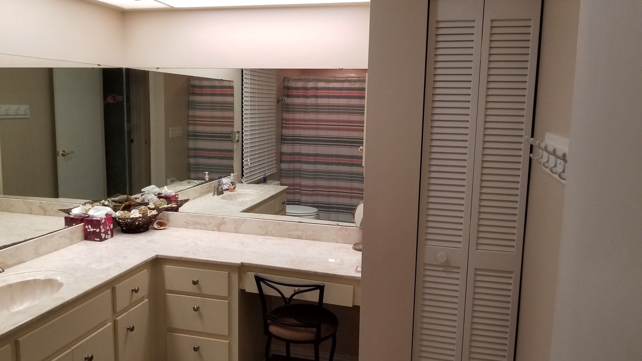 Photo of Bathroom in Englewood East